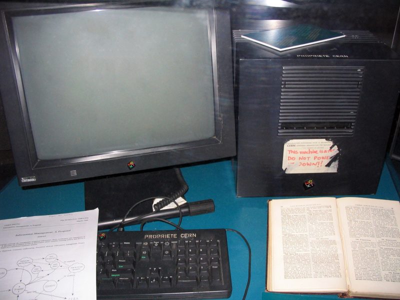 1920px First Web Server